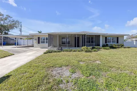 4390 Cherry St NE, Saint Petersburg, FL 33703