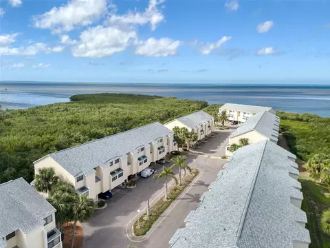 1500 Sunset Rd #F1, Tarpon Springs, FL 34689
