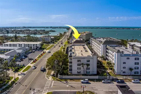 131 Bluff View Dr #208, Belleair Bluffs, FL 33770