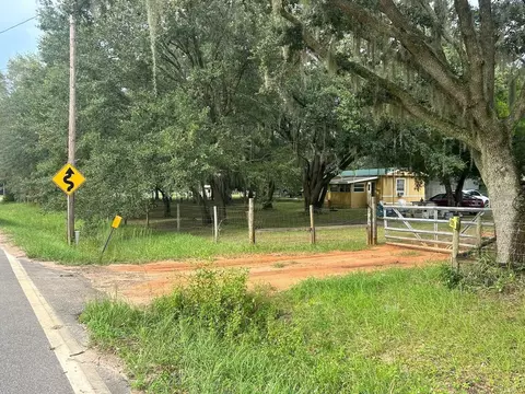 981 Dawes Rd, Frostproof, FL 33843