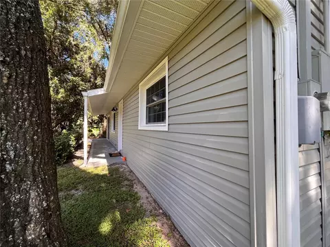 Exterior - 1635 N Florida Ave, Hernando, FL 34442 photo 6 of 11