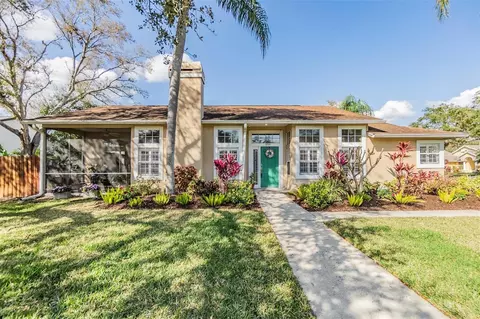 1200 Country Trails Dr, Safety Harbor, FL 34695