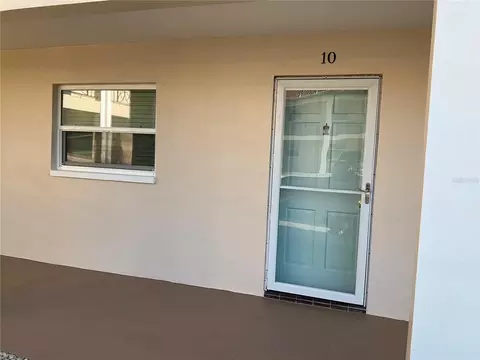 10351 Regal Dr #10, Largo, FL 33774