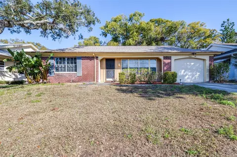 8601 Lincolnshire Dr, Hudson, FL 34667