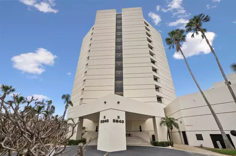 5940 Pelican Bay Plz S #1005, Gulfport, FL 33707