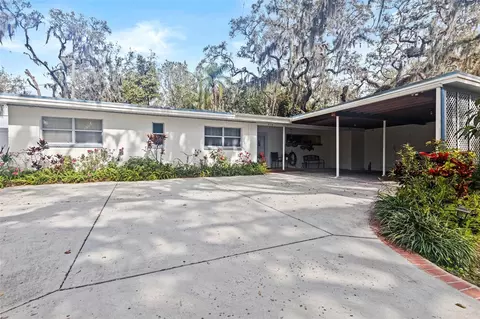 410 Berwick Ave, Temple Terrace, FL 33617