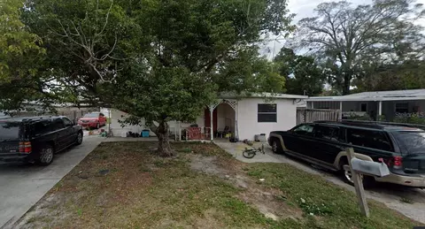 2106 Calusa Trl, Holiday, FL 34690