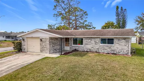 2705 Capricorn Pl, Holiday, FL 34691