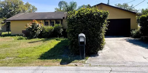 2055 Avenue C, Mulberry, FL 33860