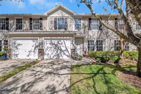 2904 Bear Oak Dr, Valrico, FL 33594