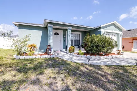 8544 Lazy River Dr, Tampa, FL 33617