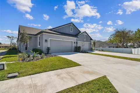 3681 Nandina Cir, Sun City Center, FL 33573