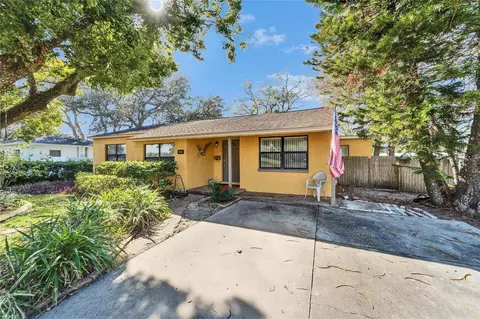 10226 N Oakleaf Ave, Tampa, FL 33612