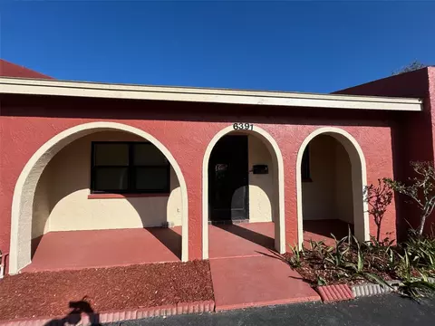 6391 Bonnie Bay Cir N, Pinellas Park, FL 33781