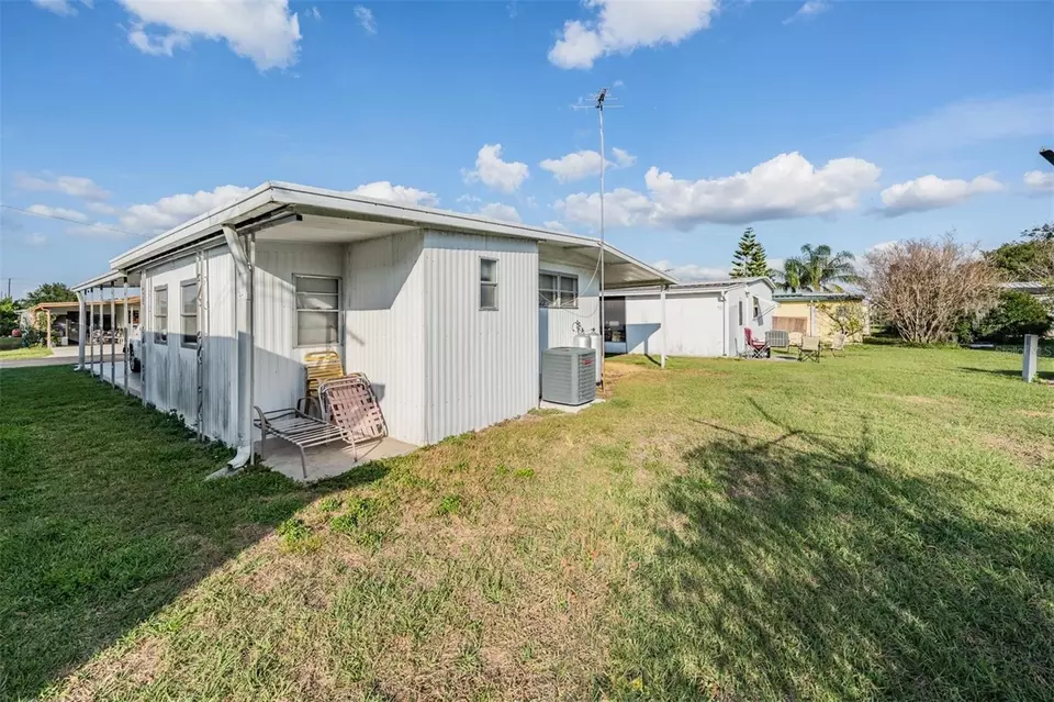  37042 Lois Ave, Zephyrhills, FL 33542 photo 25