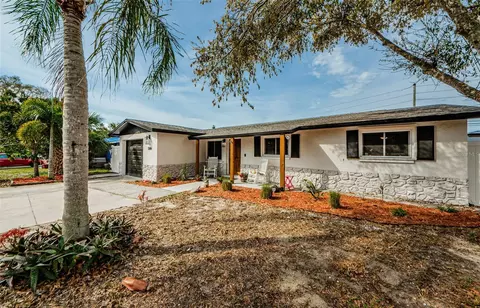 1306 Coppertree Dr, Tarpon Springs, FL 34689