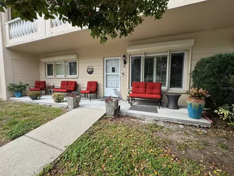 2170 Americus Blvd S #6, Clearwater, FL 33763