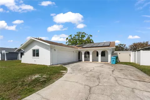 9137 85th Ave, Seminole, FL 33777
