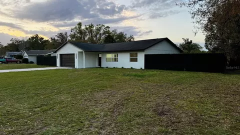 18614 San Rio Cir, Lutz, FL 33549