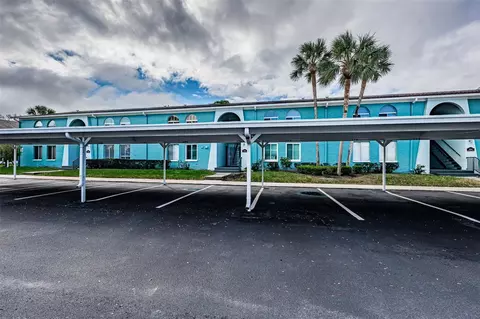 244 115th Ave N #3, Saint Petersburg, FL 33716