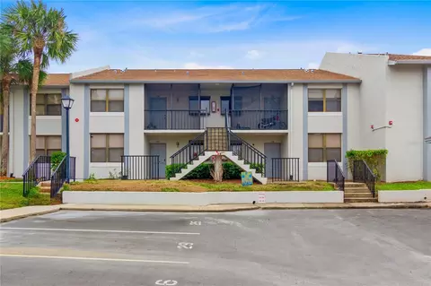 2002 Blue Hawk Ct #1724, Clearwater, FL 33762