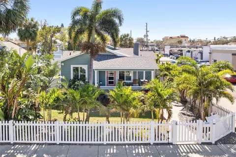 868 27th Ave N, Saint Petersburg, FL 33704