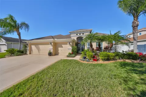 821 Seminole Sky Dr, Ruskin, FL 33570