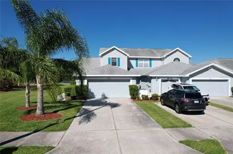 284 Hemingway Dr, Oldsmar, FL 34677