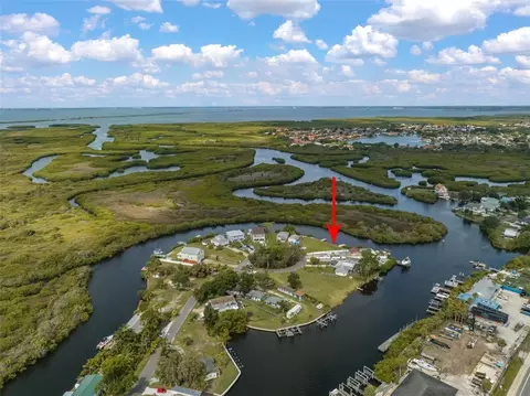 8943 8945 Rocky Creek Dr, Tampa, FL 33615