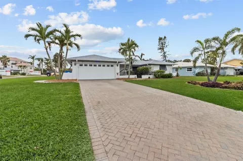 8000 13th Ave S, Saint Petersburg, FL 33707