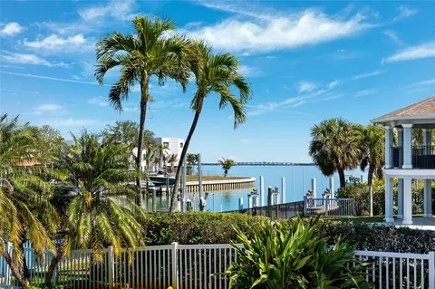 123 12th St E, Tierra Verde, FL 33715