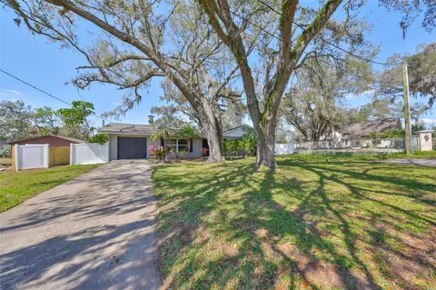 124 Goins Dr, Seffner, FL 33584