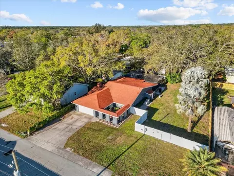 11950 117th St, Seminole, FL 33778