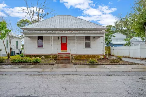 105 E Calhoun St, Plant City, FL 33563