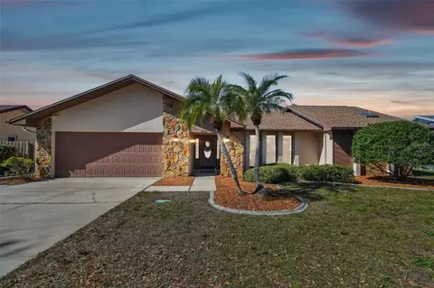 3111 Bishop Dr, Safety Harbor, FL 34695