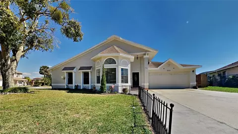 512 Lost Creek Ct, Kissimmee, FL 34743