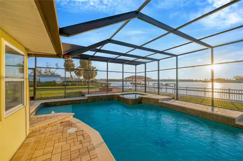 8841 W Millpoint Rd, Riverview, FL 33578