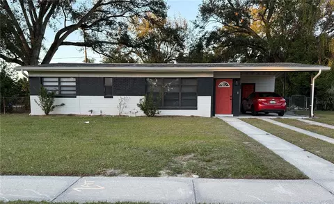 4514 Porpoise Dr, Tampa, FL 33617