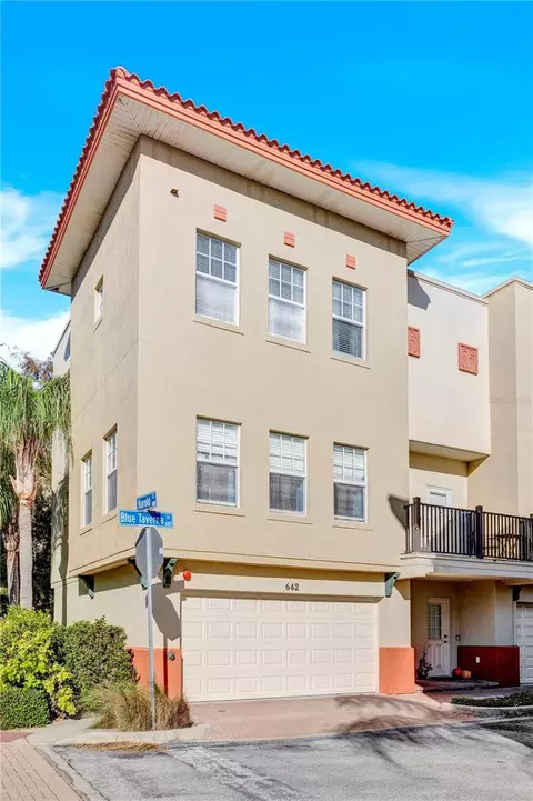 642 Blue Taverna Ln, Clearwater, FL 33756