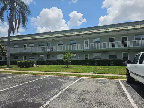 1433 S Belcher Rd #A12, Clearwater, FL 33764