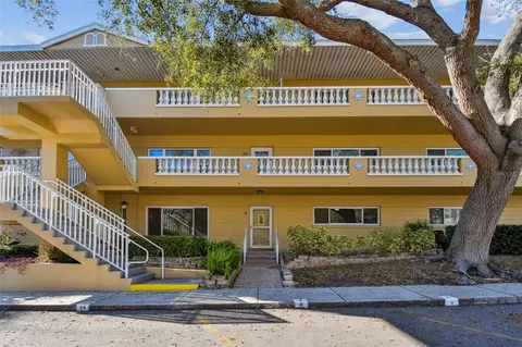 2220 Spanish Dr #4, Clearwater, FL 33763