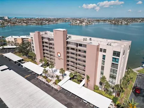 7700 Sun Island Dr S #208, South Pasadena, FL 33707