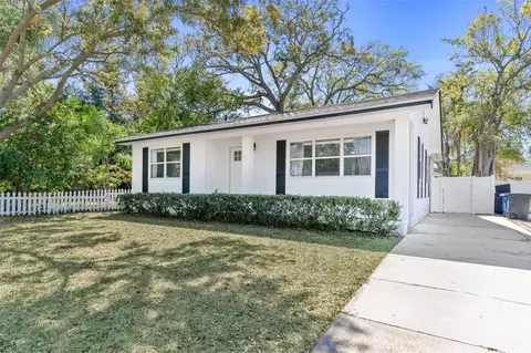 907 Jones St, Clearwater, FL 33755