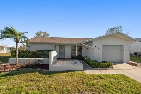 4582 Fox Lake Ct, Clearwater, FL 33762