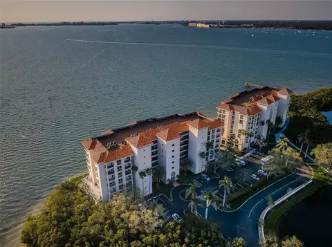 4830 Osprey Dr S #305, Saint Petersburg, FL 33711