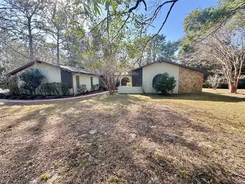 13076 Kanawha Dr, Weeki Wachee, FL 34614