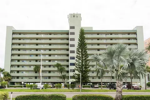 20000 Gulf Blvd #205, Indian Shores, FL 33785