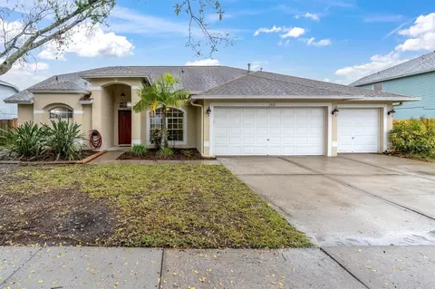 1521 Ledgestone Dr, Brandon, FL 33511