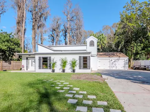 17009 Paula Ln, Lutz, FL 33558