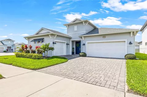 8721 Drummer Plank Dr, Wesley Chapel, FL 33545